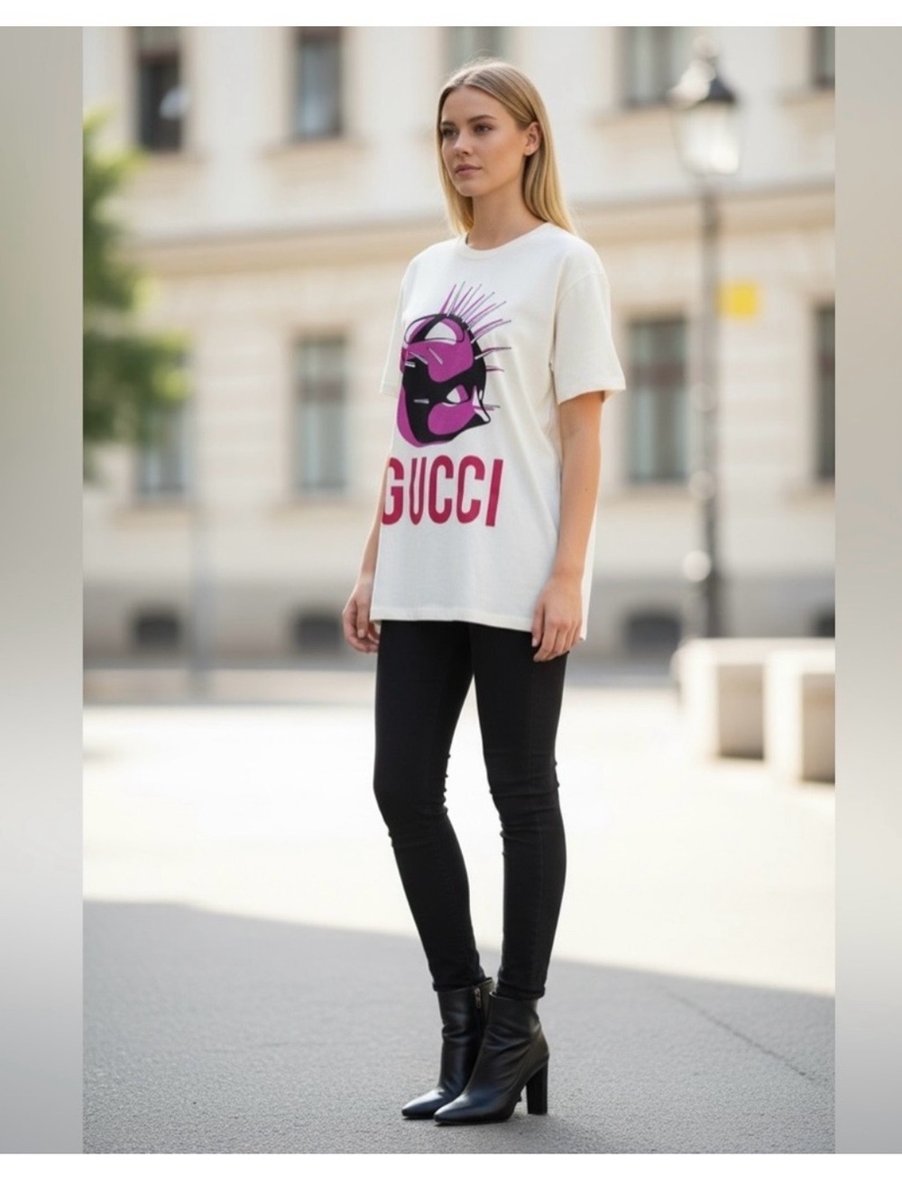 Gucci Cream Tee with Pink Graphic